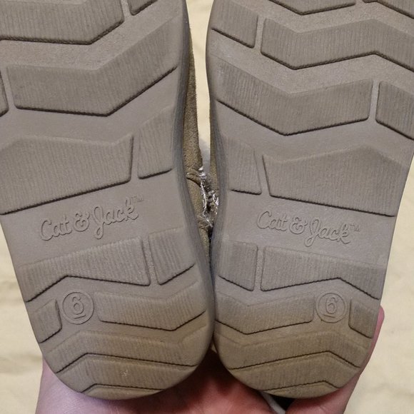 Toddler Cat & Jack Winter Boots - Picture 2 of 2